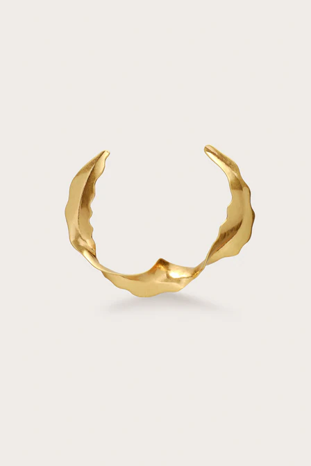 Gold pendant